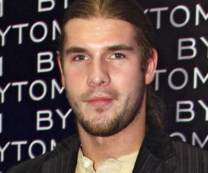 Piotr Adamski zasłynął jako polski hydraulik. Dziś jest modelem plus size!