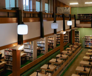 Biblioteka UO ma historię jak z serialu: z eksplozjami, z siedzibą PZPR