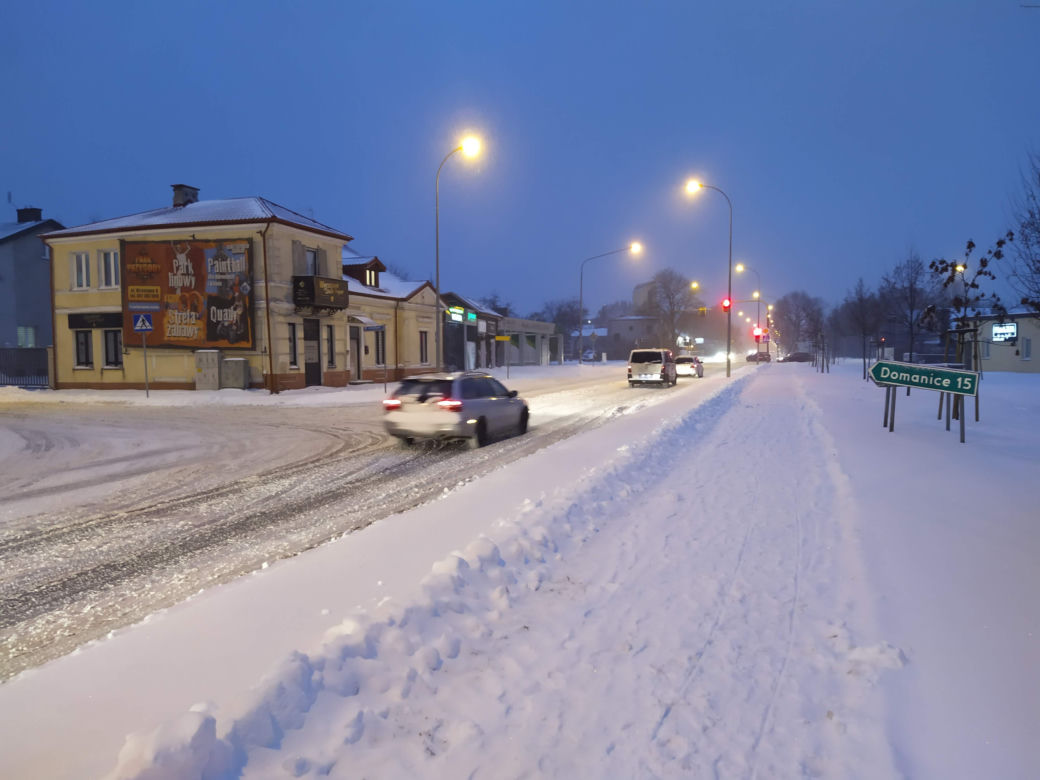 Ulice Siedlec i okoliczne drogi w czasie śnieżycy 11-12 grudnia 2022