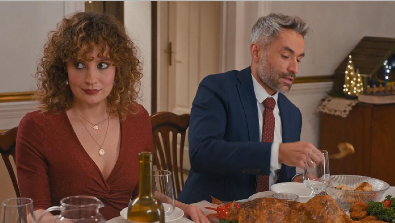 Mikołaj na sygnale. Wanda (Anna Lemieszek), Benio (Hubert Jarczak)