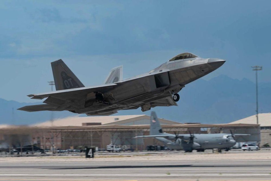 F-22 Raptor
