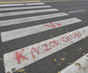 Protestujący pomazali Żoliborz!