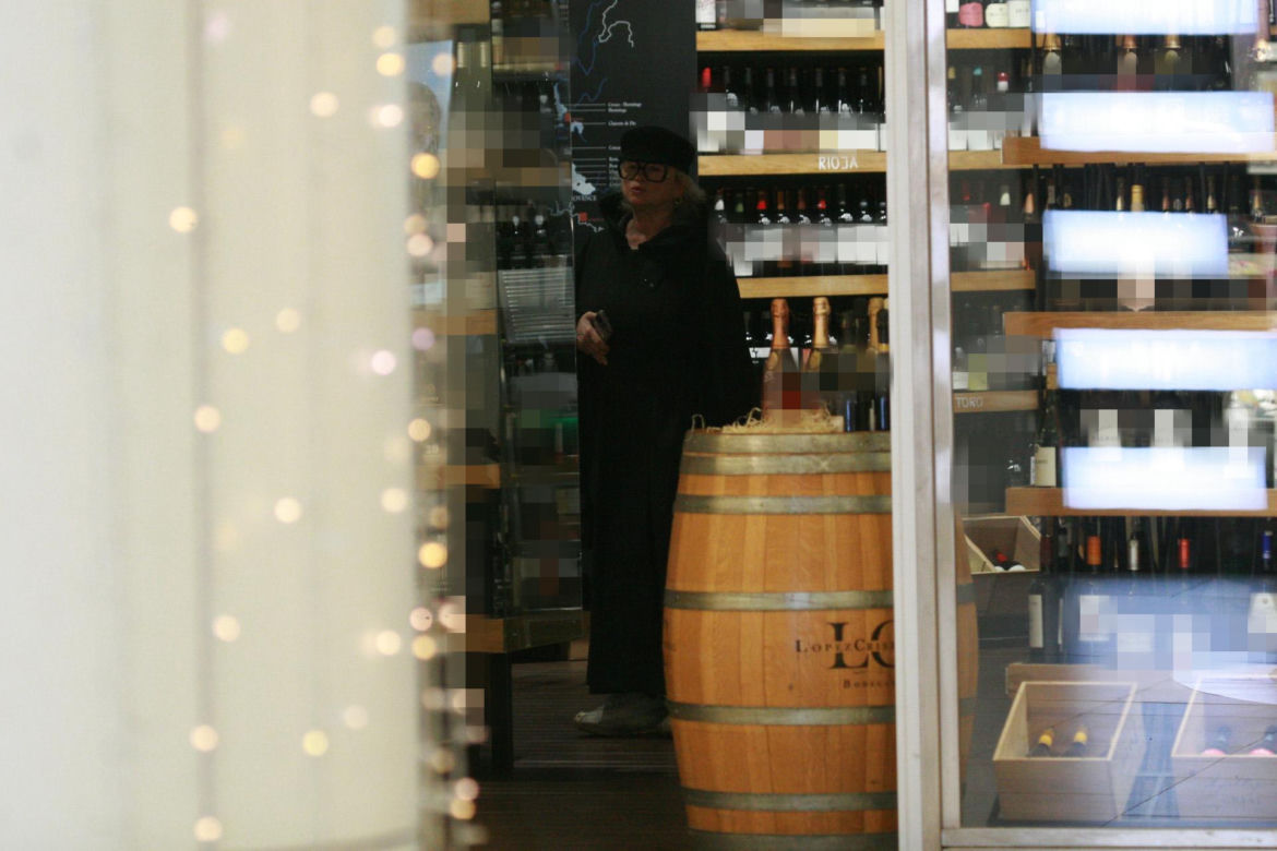 Katarzyna Figura ukrywa się w alkoholowym