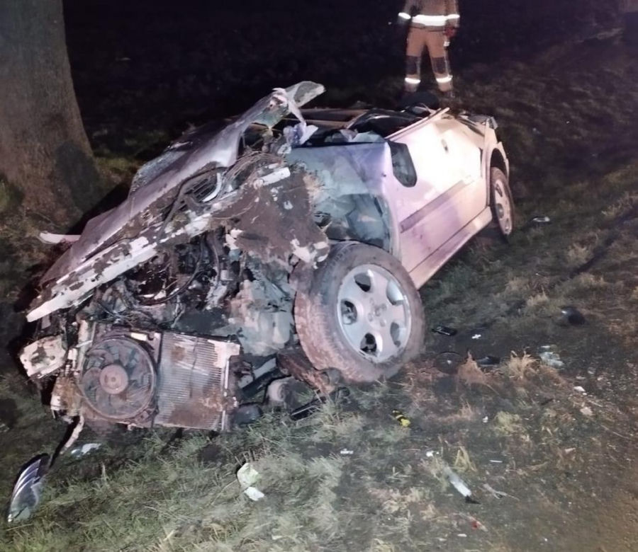 Przerażający wypadek w Kujawsko-Pomorskiem. Straszny finał wariackiego rajdu pijanego 19-latka