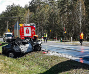 Tragiczny finał ucieczki przed policją. Auta stanęły w ogniu, zginęły dwie osoby