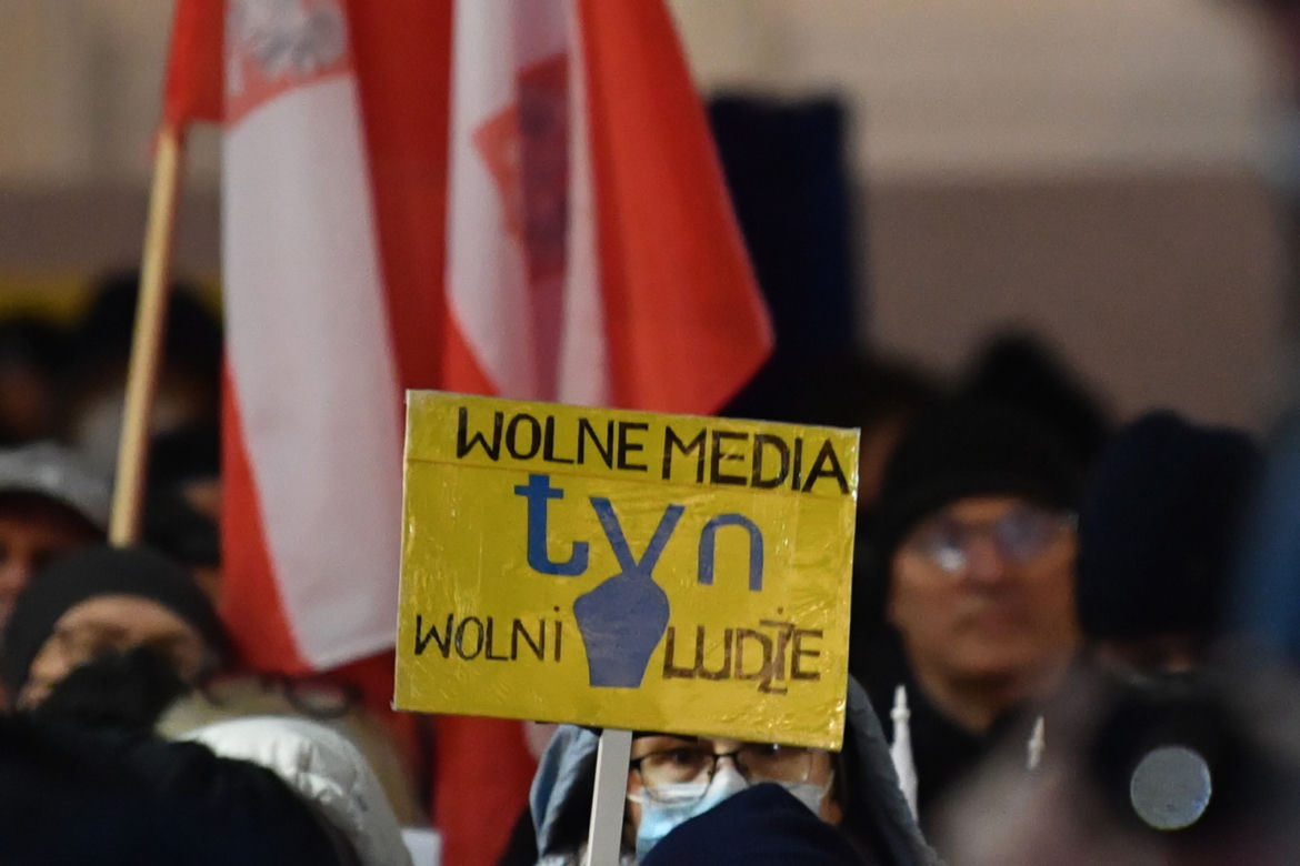 Lex TVN. Protesty w obronie mediów w całej Polsce. Największy w Warszawie