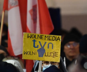 Lex TVN. Protesty w obronie mediów w całej Polsce. Największy w Warszawie