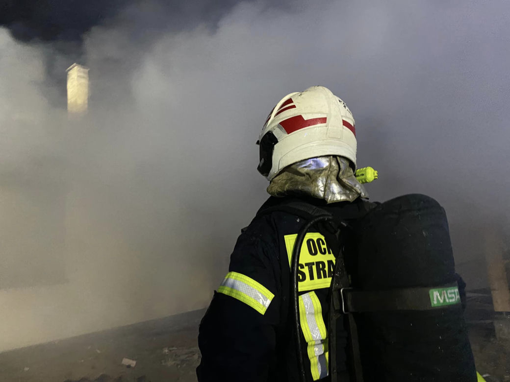 Dramat mDramat młodego małżeństwa z Solca Kujawskiego. Ich nowy dom spłonął w kilka godzin [ZDJĘCIA]łodego małżeństwa z Solca Kujawskiego. Ich nowy dom spłonął w kilka godzin [ZDJĘCIA]