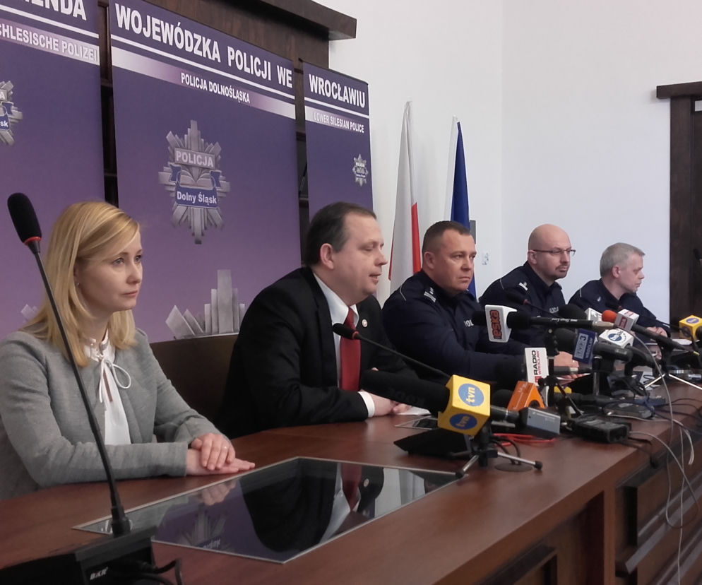 O zatrzymaniach poinformowano podczas konferencji prasowej