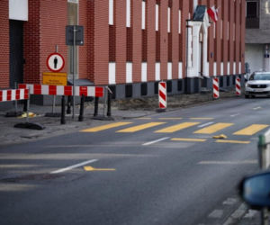 Ważna ulica na Woli zmienia się w jednokierunkową. Kierowców czekają objazdy i duże utrudnienia