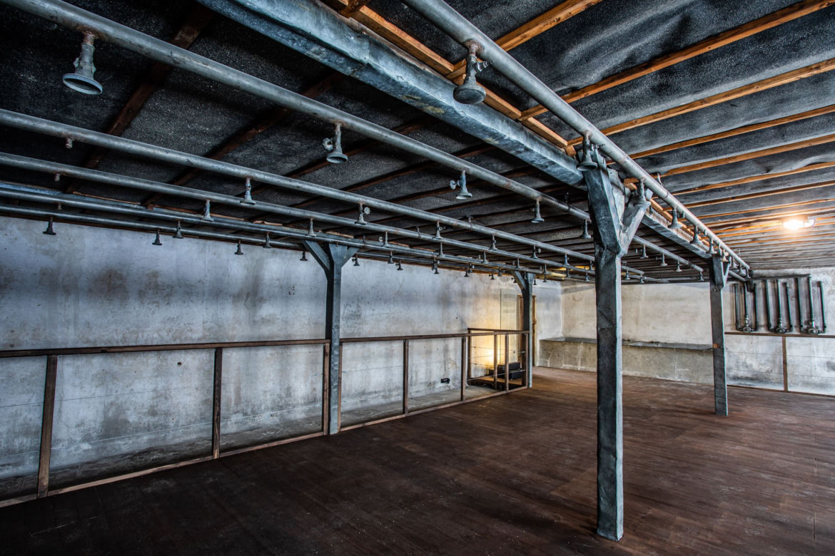 Majdanek już po remoncie. "Ten barak nigdy nie był udostępniony zwiedzającym" [GALERIA]