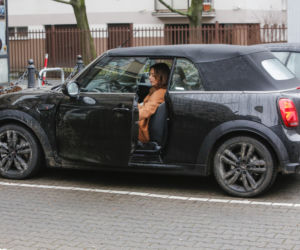Julia Kamińska jeździ MINI Cabrio Cooper S