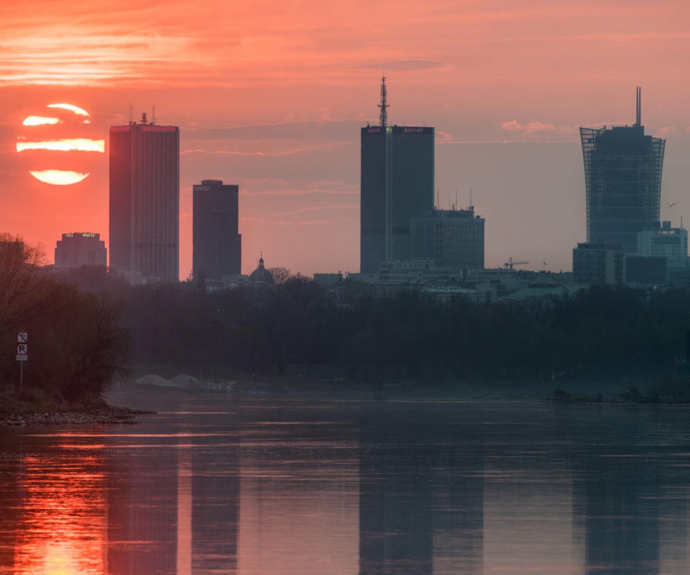 Miasto odbite w wodzie