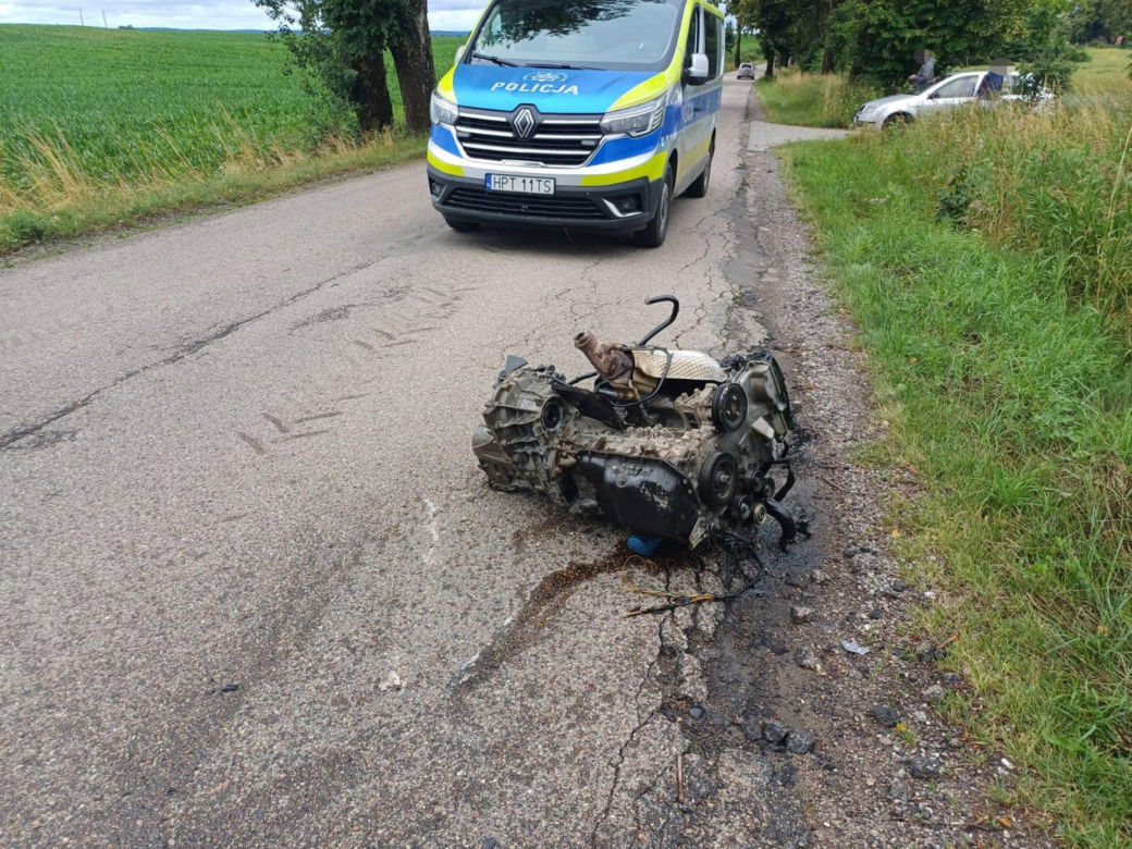 Tragiczny wypadek pod Giżyckiem. Nie żyje 54-letnia kobieta