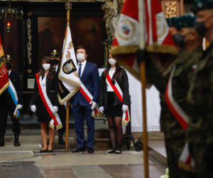 Święto Flagi i Konstytucji 3 Maja w Toruniu. Tak wyglądały w czasach pandemii koronawirusa