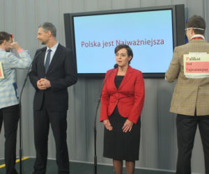 Asystenci posłów PiS wtargnęli na konferencję PJN 