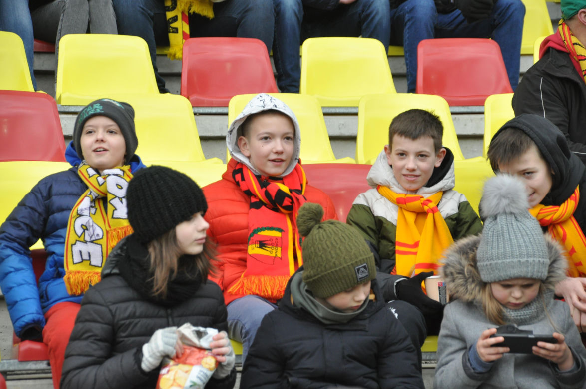 Korona Kielce - Pogoń Szczecin. Zobacz zdjęcia z trybun Suzuki Areny
