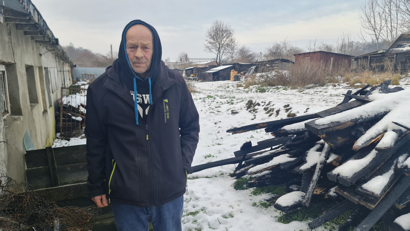 Pan Mirosław stracił gołębnik. Sąsiad spalił go z zazdrości o kobietę