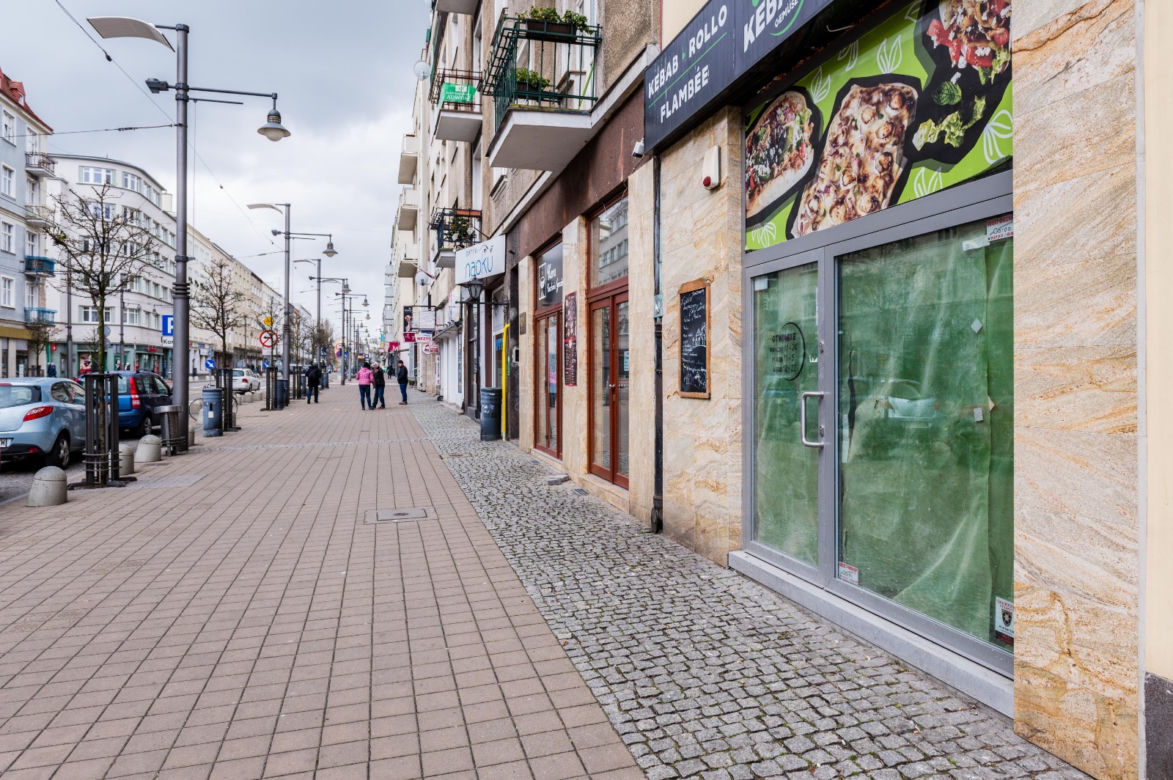 Koronawirus w Trójmieście. Przedsiębiorcy likwidują sklepy by uratować pracowników [ZDJĘCIA]