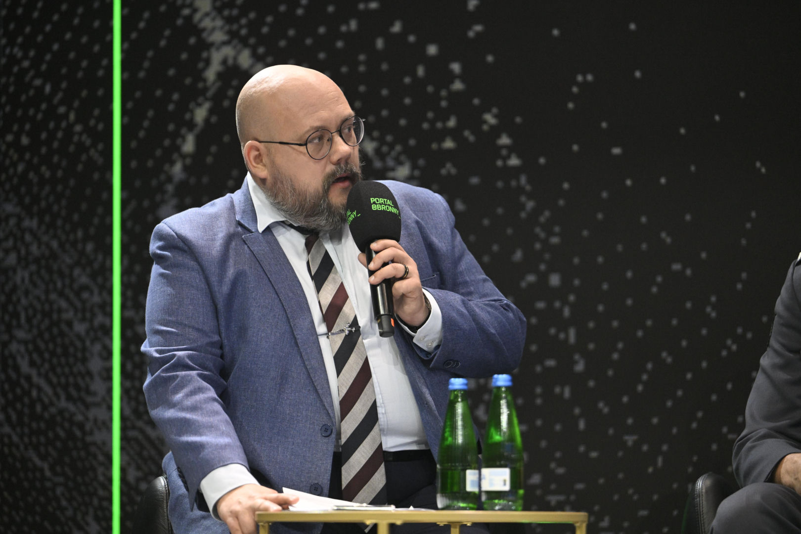 Warszawskie Targi Obronne. Scena Biała. Śmigłowiec przyszłości. Od pola walki po akcje ratownicze. Jak projektować i wybierać śmigłowce do najbardziej wymagających operacji?