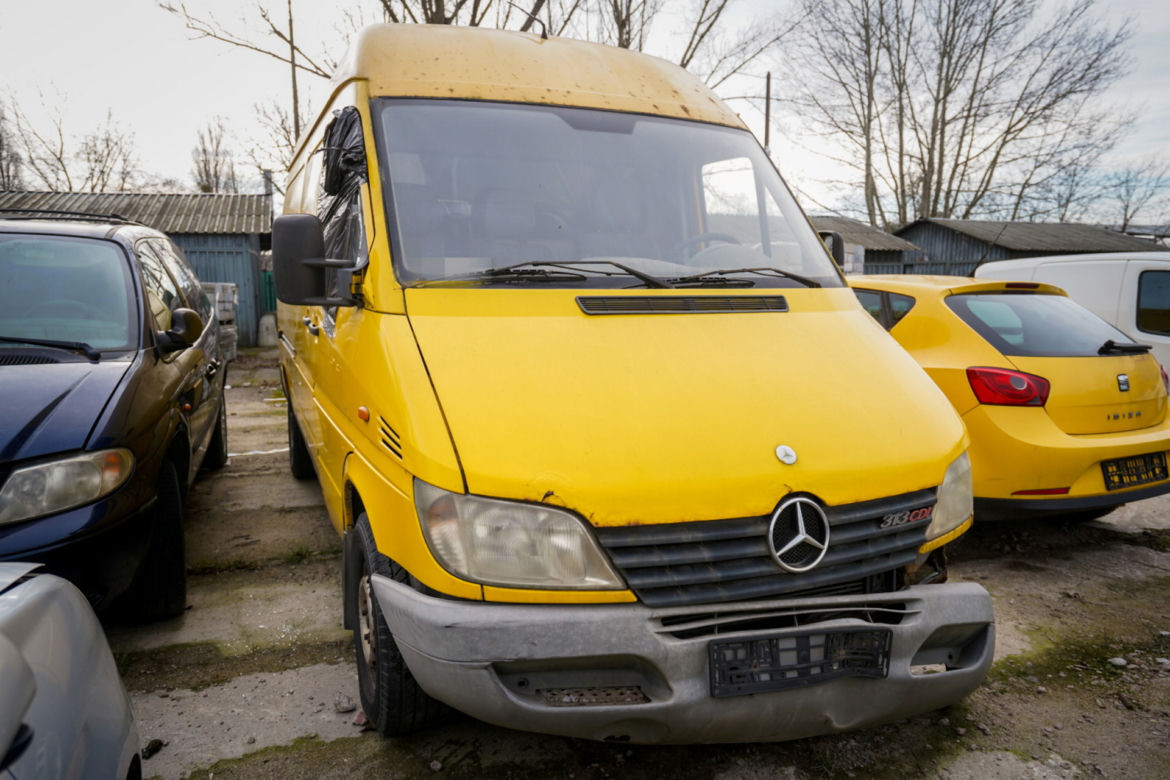 Mercedes