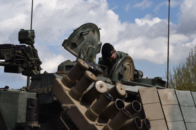 "Zawiszacy" za sterami legendy. Nowi kierowcy czołgów PT-91 w 15. Brygadzie