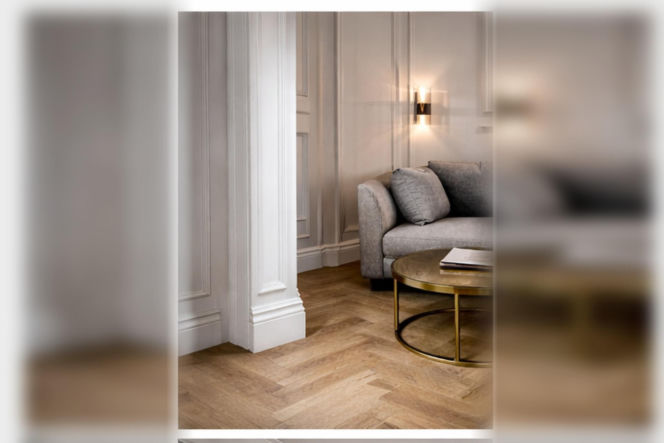 zblizenie_sztukaterii_i_sofy