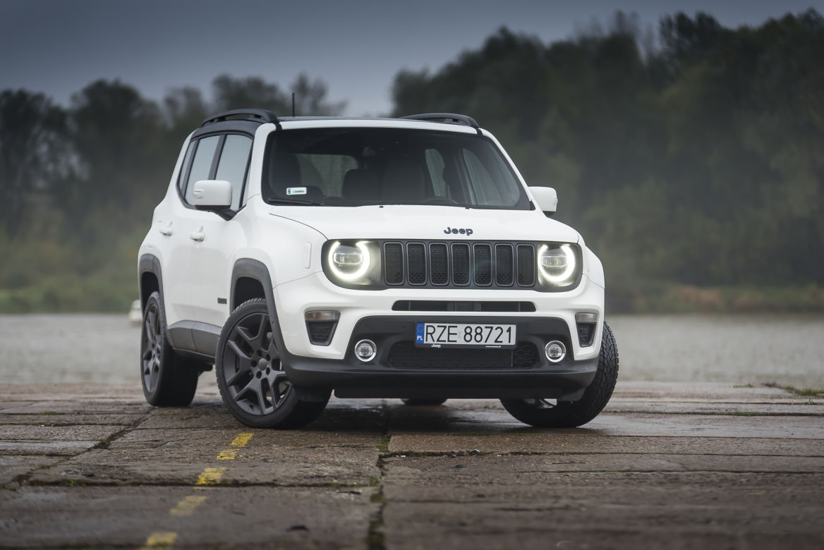 Jeep Renegade 4XE S 240 KM 6AT 
