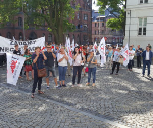 Protest budżetówki z Solidarności w Bydgoszczy [ZDJĘCIA]