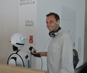 Robot EuGenius. Towarzyski przewodnik z Wrocławia