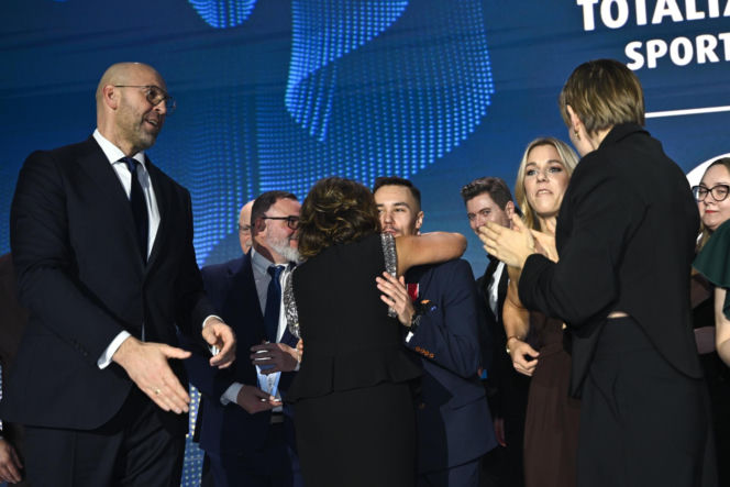 Radosław Sikorski odznaczył Ambasadorów Totalizatora Sportowego