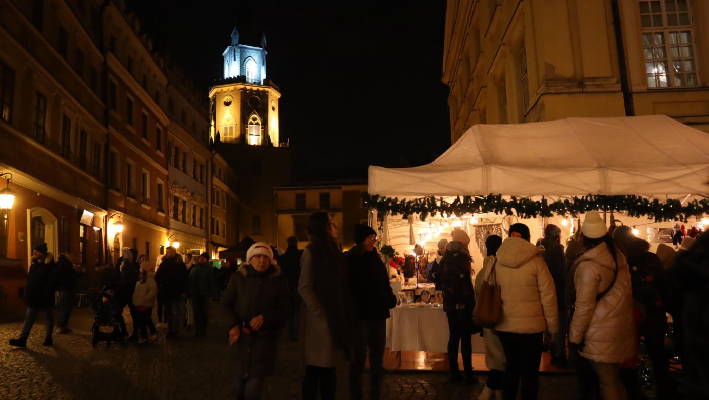 Zrobiło się bardzo świątecznie! Tak wyglądał Jarmark Bożonarodzeniowy w Lublinie [GALERIA]