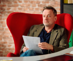 Na Wspólnej, odcinek 4198: Remigiusz otrzymuje tragiczną wiadomość o umierającym ojcu