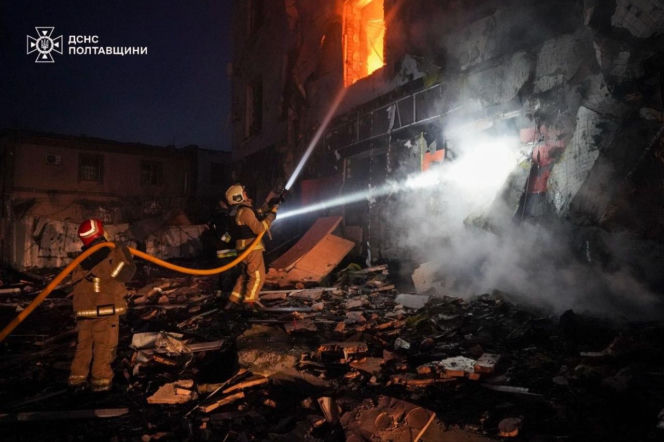 Niespokojna noc na Ukrainie! Rosjanie uderzyli w bloki i pociąg