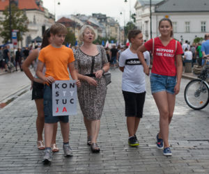 Wojna o sądy. Protesty w Polsce