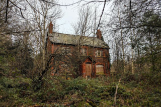 Tu w Polsce kupisz dom w cenie samochodu. Domy do 150 tys. zł istnieją naprawdę