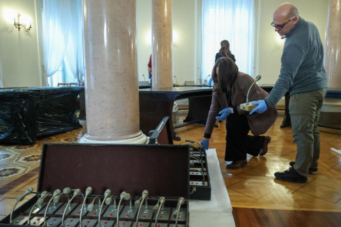 Demontaż okrągłego stołu w Pałacu Prezydenckim