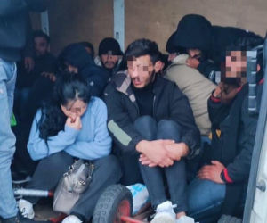 Kolejni kurierzy nielegalnych imigrantów zatrzymani. Próbowali uciekać przed kontrolą