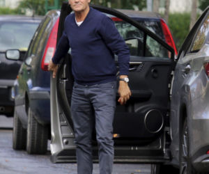 Donald Tusk po porannych zakupach