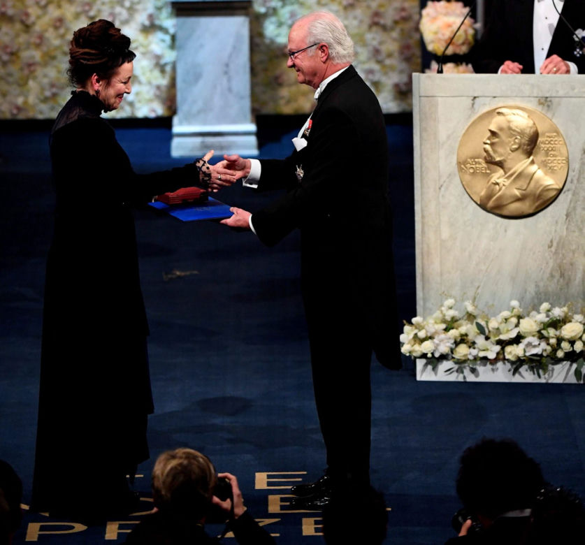 Olga Tokarczuk odebrała literacką Nagrodę Nobla