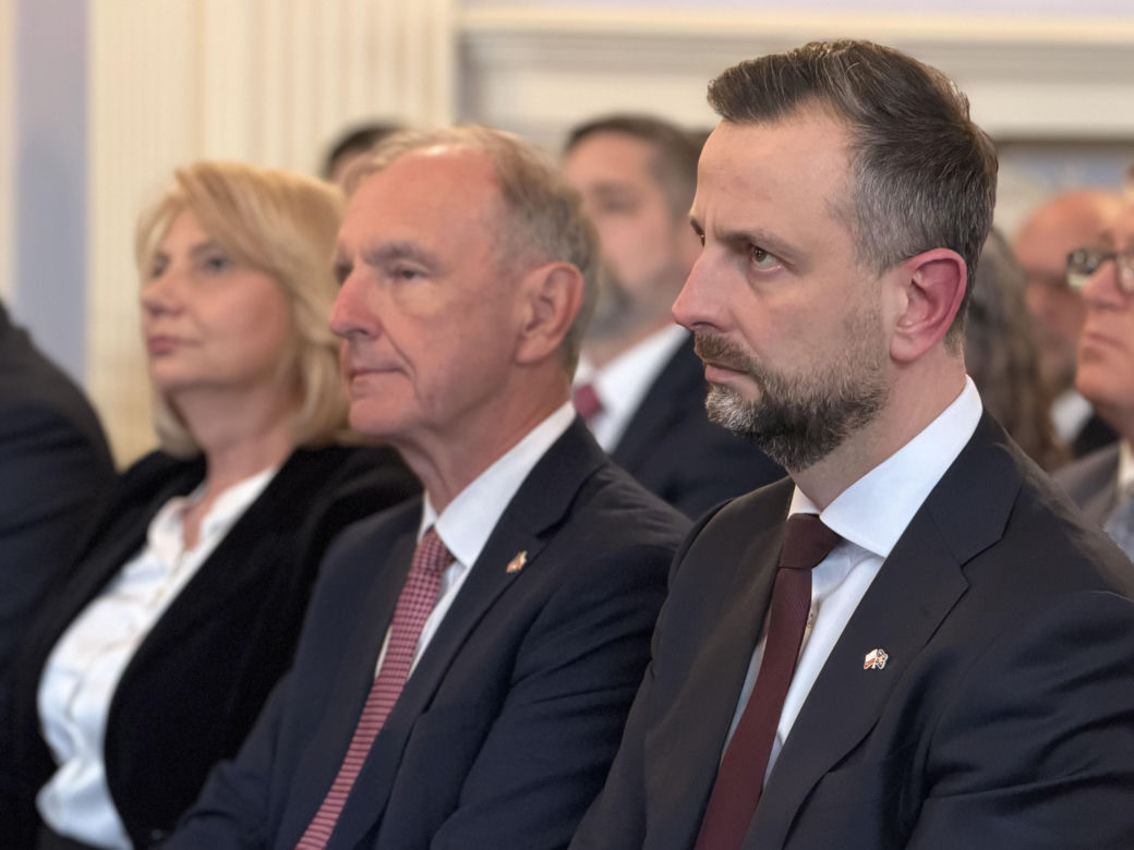 Wręczenie Krzyża Wielkiego Orderu Zasługi RP rodzicom Michaela Ollisa w Waszyngtonie, DC