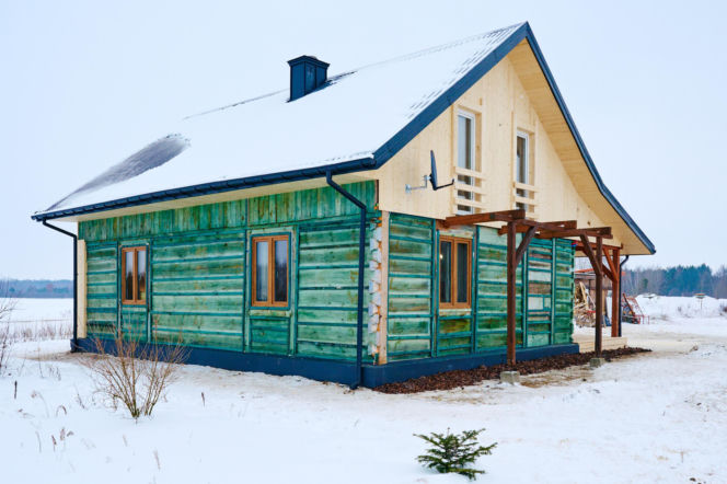 "Mama nie wróciła". Tragiczny wypadek przerwał marzenia. Ekipa "Nasz Nowy Dom" walczyła z czasem. ZDJĘCIA domu przed i po remoncie