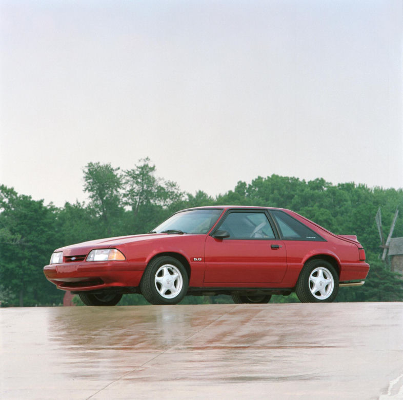 Ford Mustang z 1992