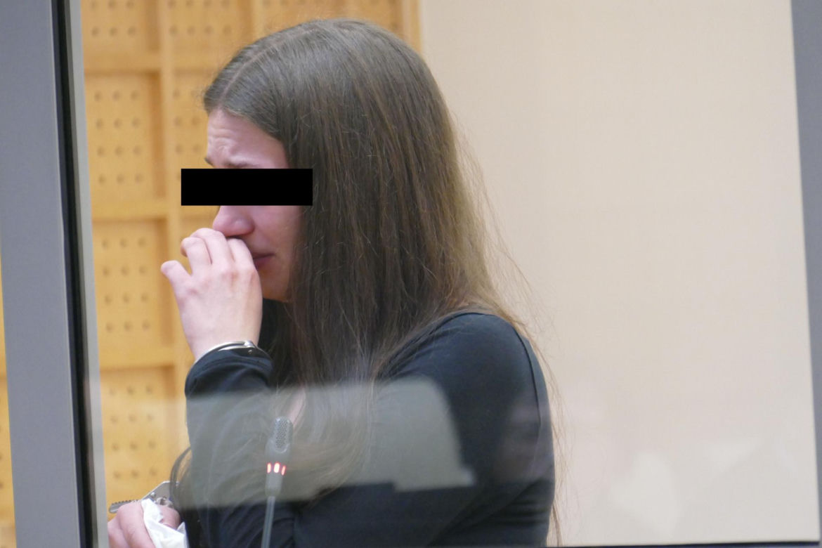 Przyłapał ukochaną na zdradzie i zostawił. Zginął pod kołami jej samochodu