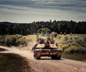 Autonomia strategiczna Europy zyskuje poparcie Polaków. Aż 64% badanych za autonomią kontynentu [SONDAŻ]