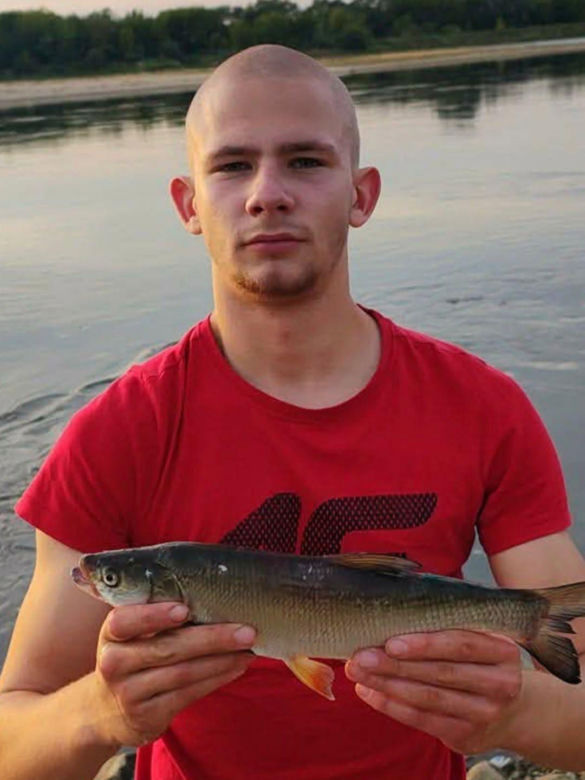 Tajemnicze zaginięcie 18-letniego Piotra. Matka błaga o pomoc. „Pomóżcie odnaleźć mojego syna”