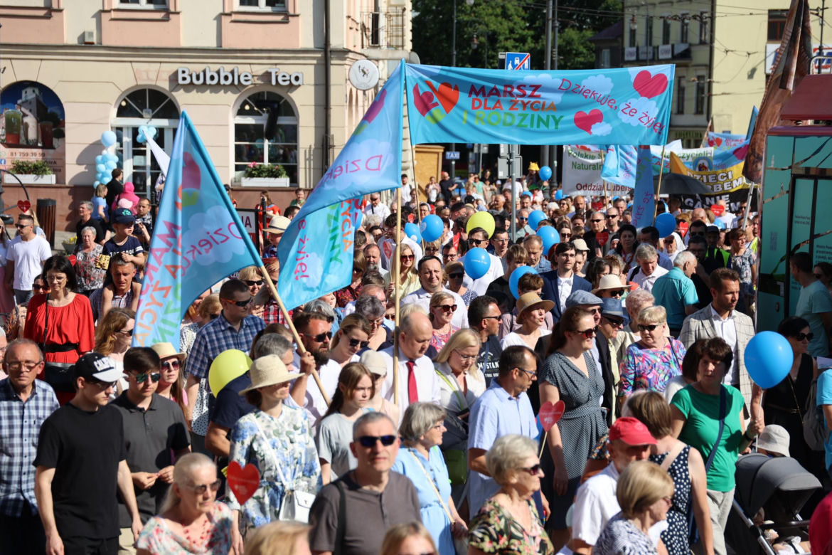 Marsz dla Życia i Rodziny 2024 w Dzień Matki przeszedł przez centrum Lublina