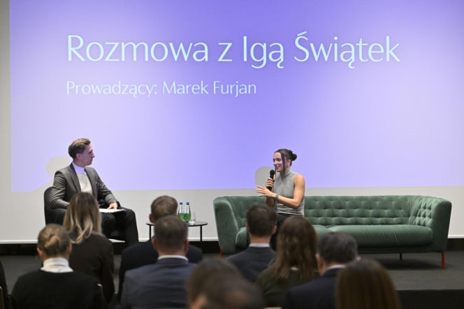 Iga Świątek i Daria Abramowicz na konferencji