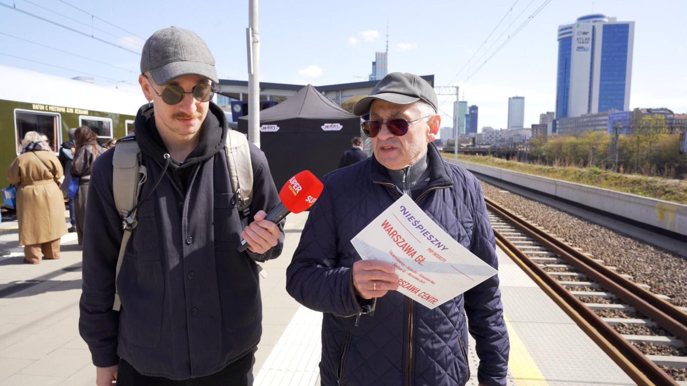 Jechałem legendarnym pociągiem. W środku jak kiedyś, aż trudno uwierzyć! Ludzie mówią wprost: „to były czasy”