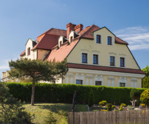 W średniowieczu było wsią rycerską. To jedno z najpiękniejszych miast na Śląsku